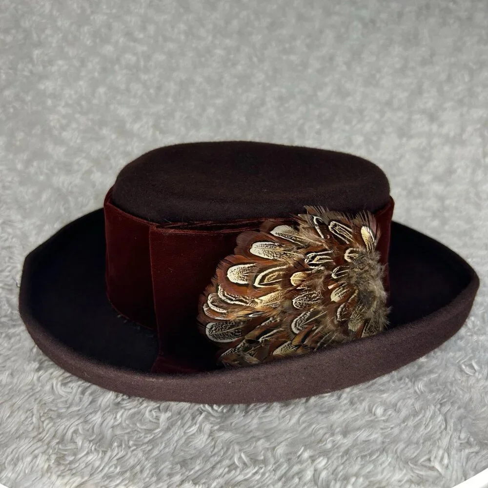 Caldwell West‎ Gold Made in the USA 100 Wool